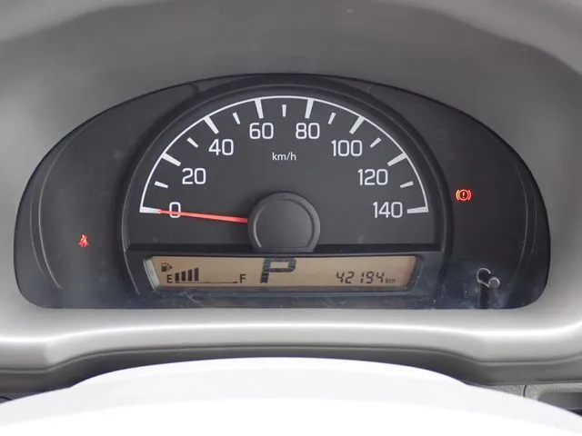 NV100クリッパー(ニッサン)の車両写真