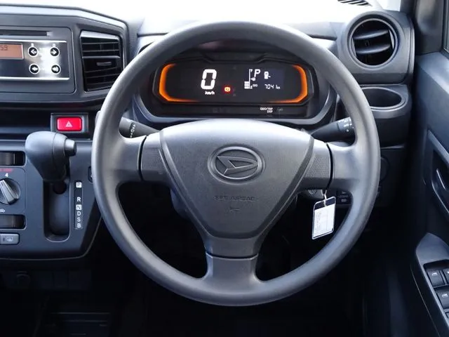 ミラ　イース（ダイハツ）の車両写真