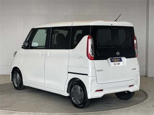 ルークス（ニッサン）の車両写真