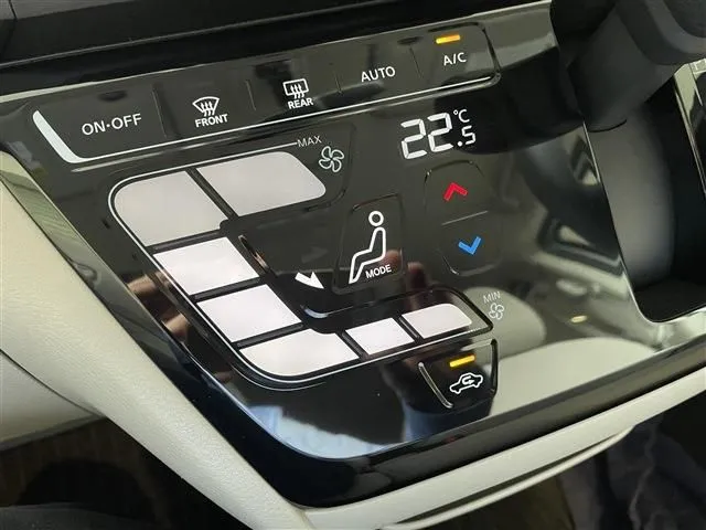 ルークス（ニッサン）の車両写真