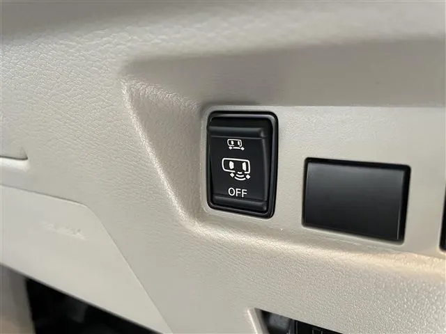 ルークス（ニッサン）の車両写真