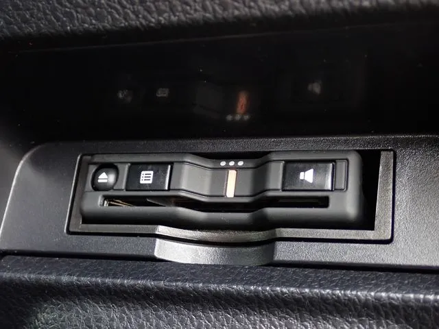 エスクァイア(トヨタ)の車両写真