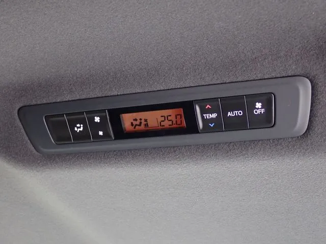 エスクァイア(トヨタ)の車両写真