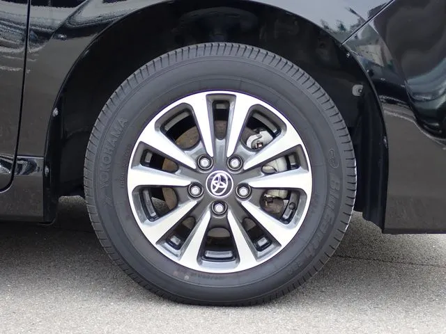 エスクァイア(トヨタ)の車両写真