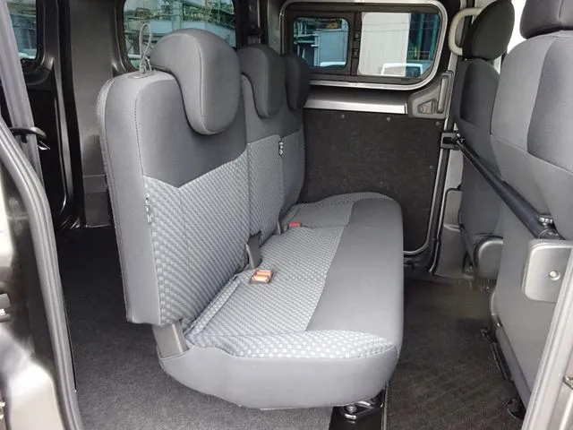 NV200バネットバン(ニッサン)の車両写真