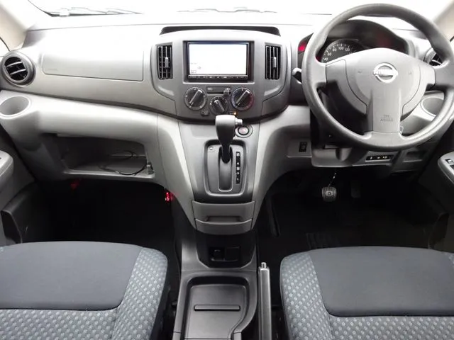 NV200バネットバン(ニッサン)の車両写真
