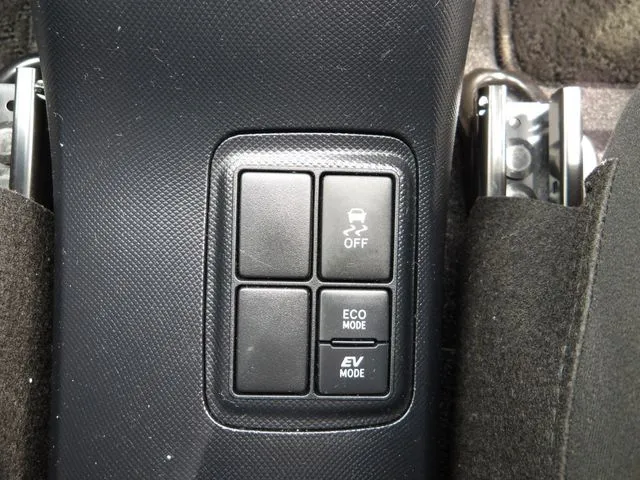 アクア（トヨタ）の車両写真