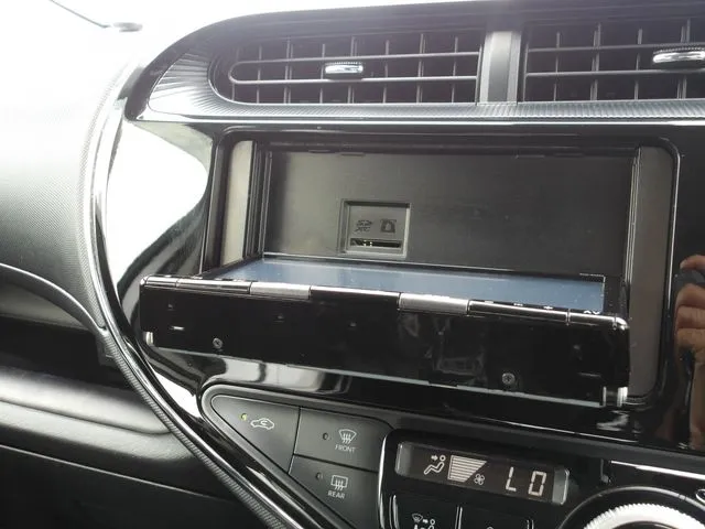 アクア（トヨタ）の車両写真