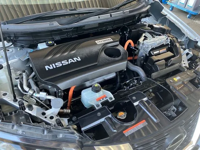 エクストレイル　ハイブリッド　４ＷＤ（ニッサン）の車両写真