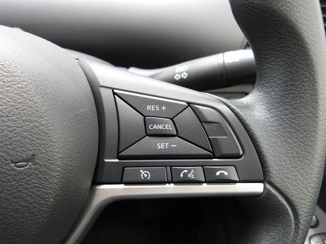 セレナ　Ｓハイブリッド　４ＷＤ（ニッサン）の車両写真