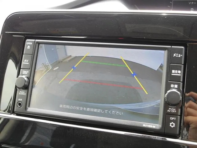 セレナ　Ｓハイブリッド　４ＷＤ（ニッサン）の車両写真