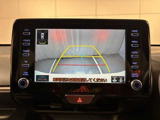 ヤリス　ハイブリッド（トヨタ）の車両写真