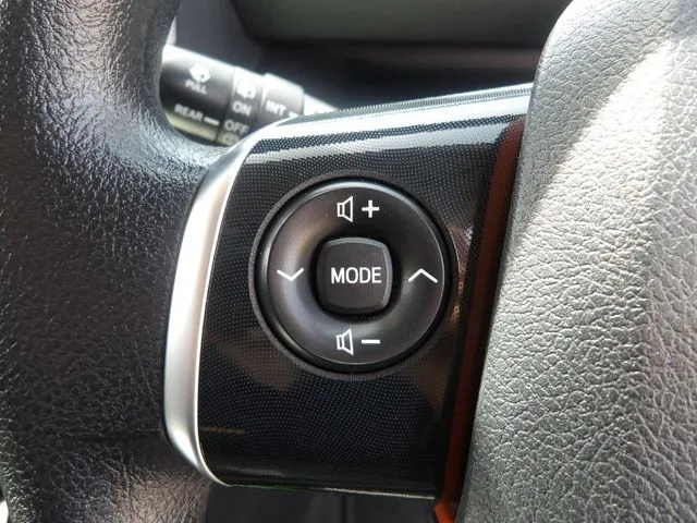 シエンタ　ハイブリッド（トヨタ）の車両写真