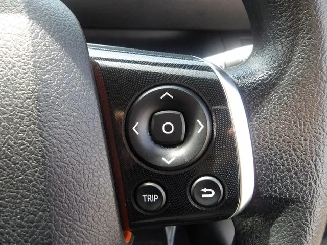 シエンタ　ハイブリッド（トヨタ）の車両写真