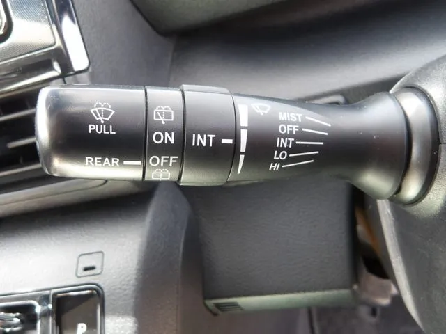 シエンタ　ハイブリッド（トヨタ）の車両写真