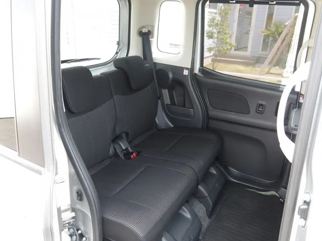 デイズ　ルークス（ニッサン）の車両写真