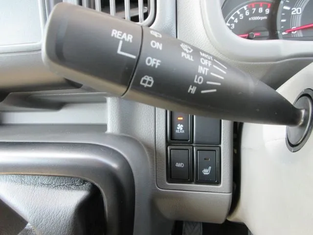 ニッサン　クリッパーバン　４ＷＤ