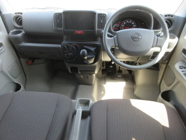 ニッサン　クリッパーバン　４ＷＤ