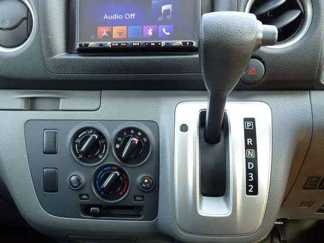 ＮＶ３５０キャラバン（ニッサン）の車両写真