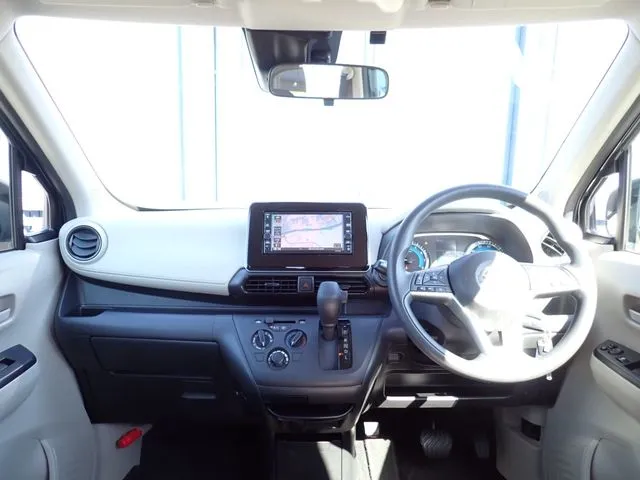 デイズ（ニッサン）の車両写真