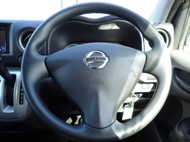 ＮＶ３５０キャラバン（ニッサン）の車両写真
