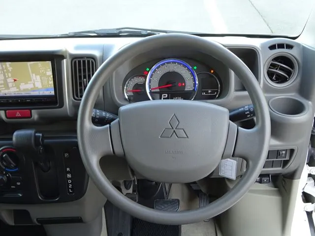 ミニキャブバン（ミツビシ）の車両写真