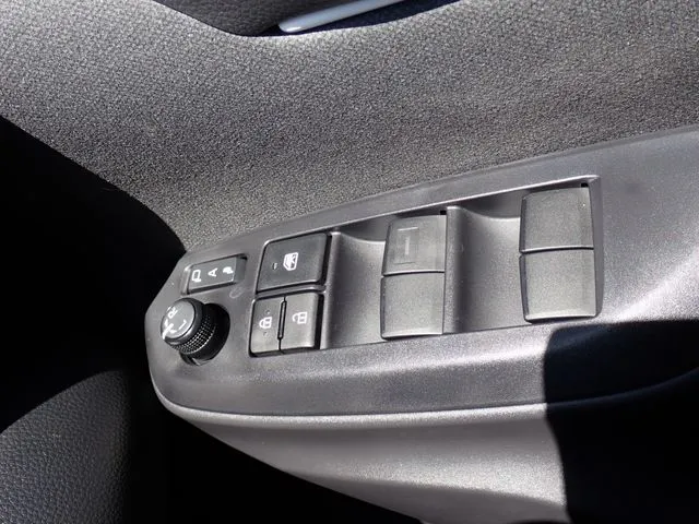 ヤリス（トヨタ）の車両写真