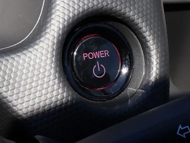 フィット　ｅ：ＨＥＶ（ホンダ）の車両写真