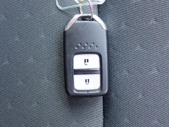 フィット　ｅ：ＨＥＶ（ホンダ）の車両写真