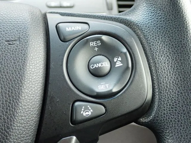 フリードプラス　ハイブリッド（ホンダ）の車両写真