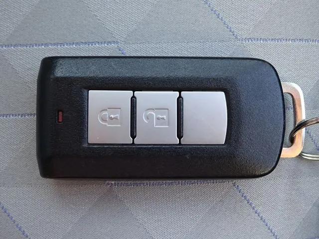 ミラージュHB(ミツビシ)の車両写真
