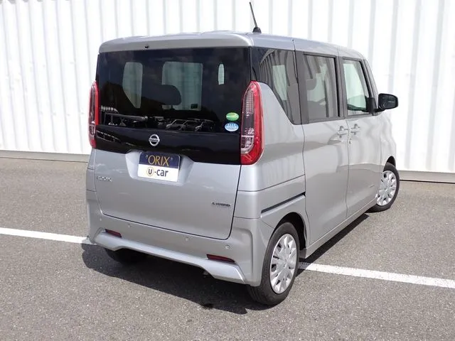 ルークス（ニッサン）の車両写真