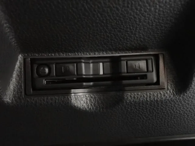 トヨタ　ヤリス