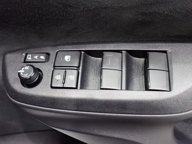 トヨタ　ヤリス