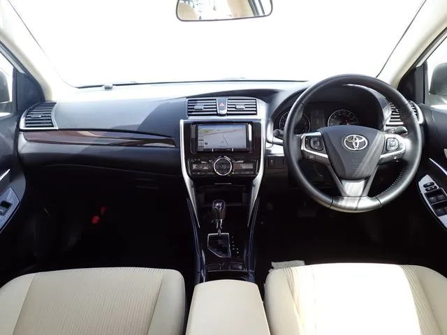 プレミオ（トヨタ）の車両写真