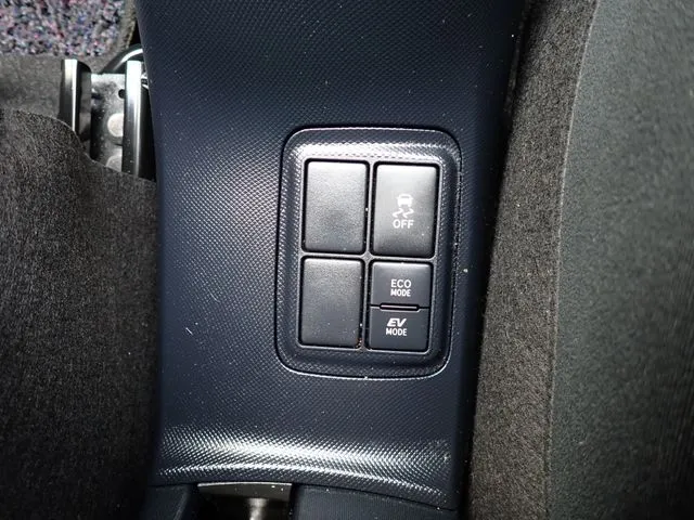 アクア（トヨタ）の車両写真