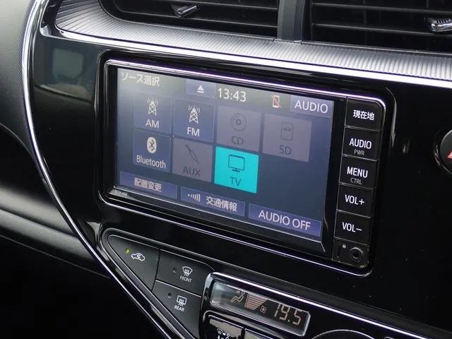 アクア（トヨタ）の車両写真