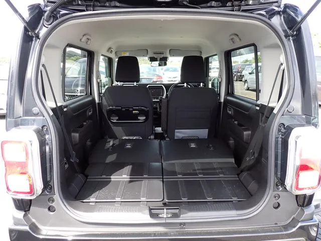 フレアクロスオーバー（マツダ）の車両写真