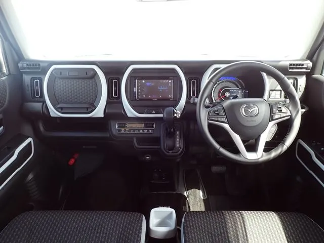 フレアクロスオーバー（マツダ）の車両写真