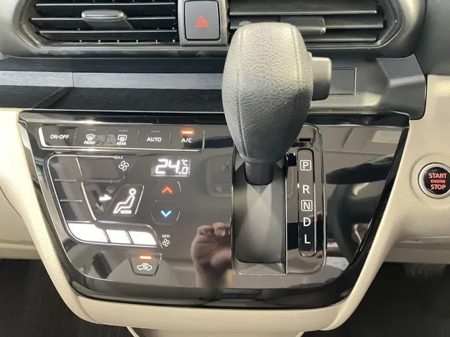 ニッサン　ルークス
