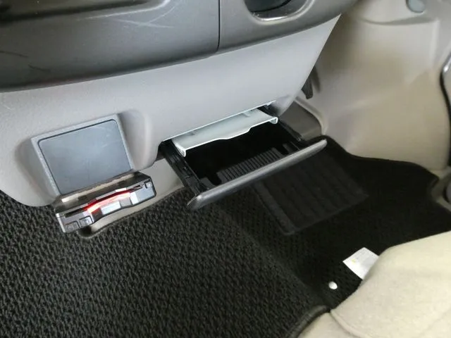 エブリイバン（スズキ）の車両写真