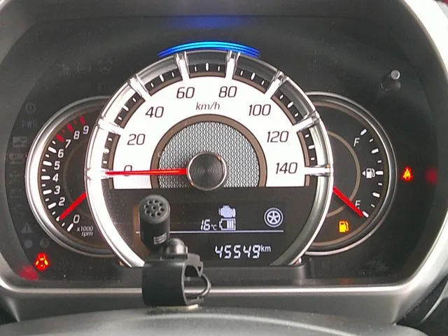 スペーシア　カスタム（スズキ）の車両写真