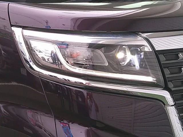 スペーシア　カスタム（スズキ）の車両写真