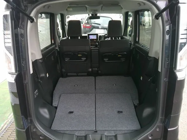 スペーシア　カスタム（スズキ）の車両写真