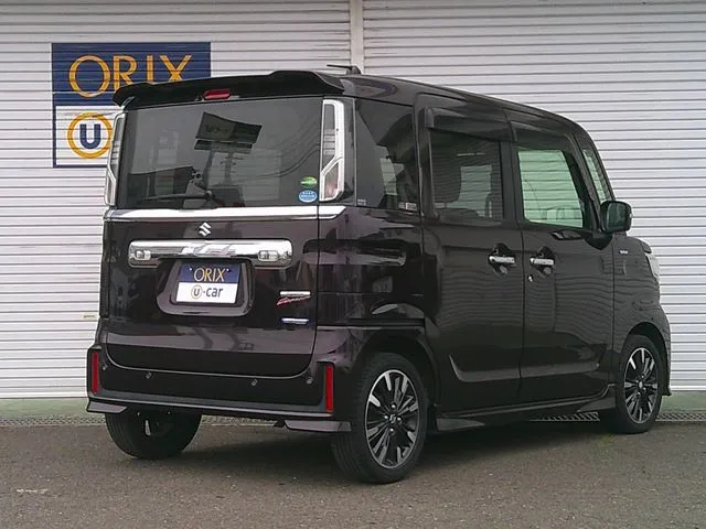 スペーシア　カスタム（スズキ）の車両写真