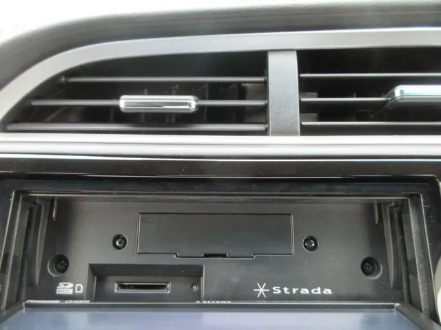 シャトル　ハイブリッド　４ＷＤ（ホンダ）の車両写真