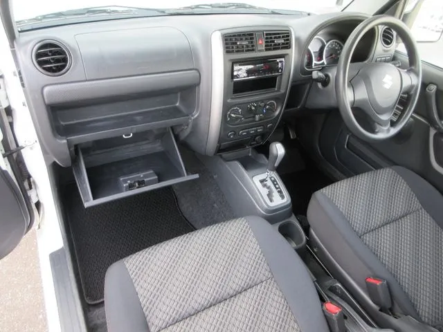 ジムニー　４ＷＤ（スズキ）の車両写真