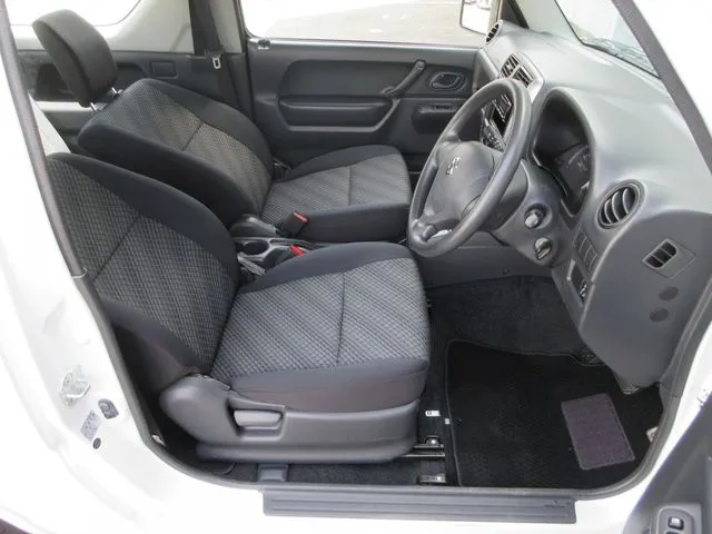 ジムニー　４ＷＤ（スズキ）の車両写真