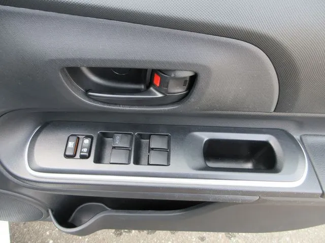 アクア（トヨタ）の車両写真