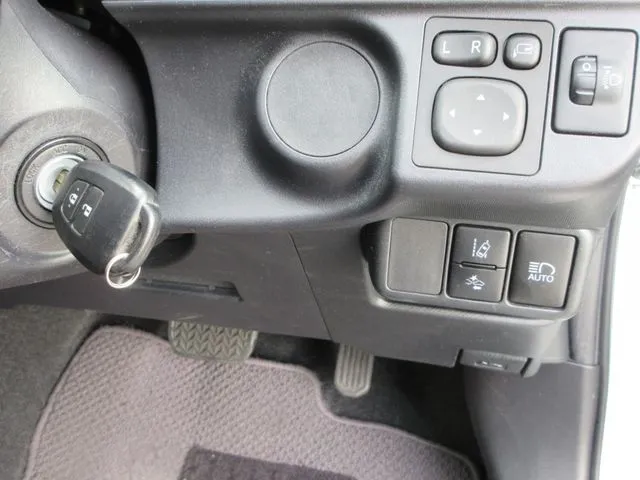 アクア（トヨタ）の車両写真